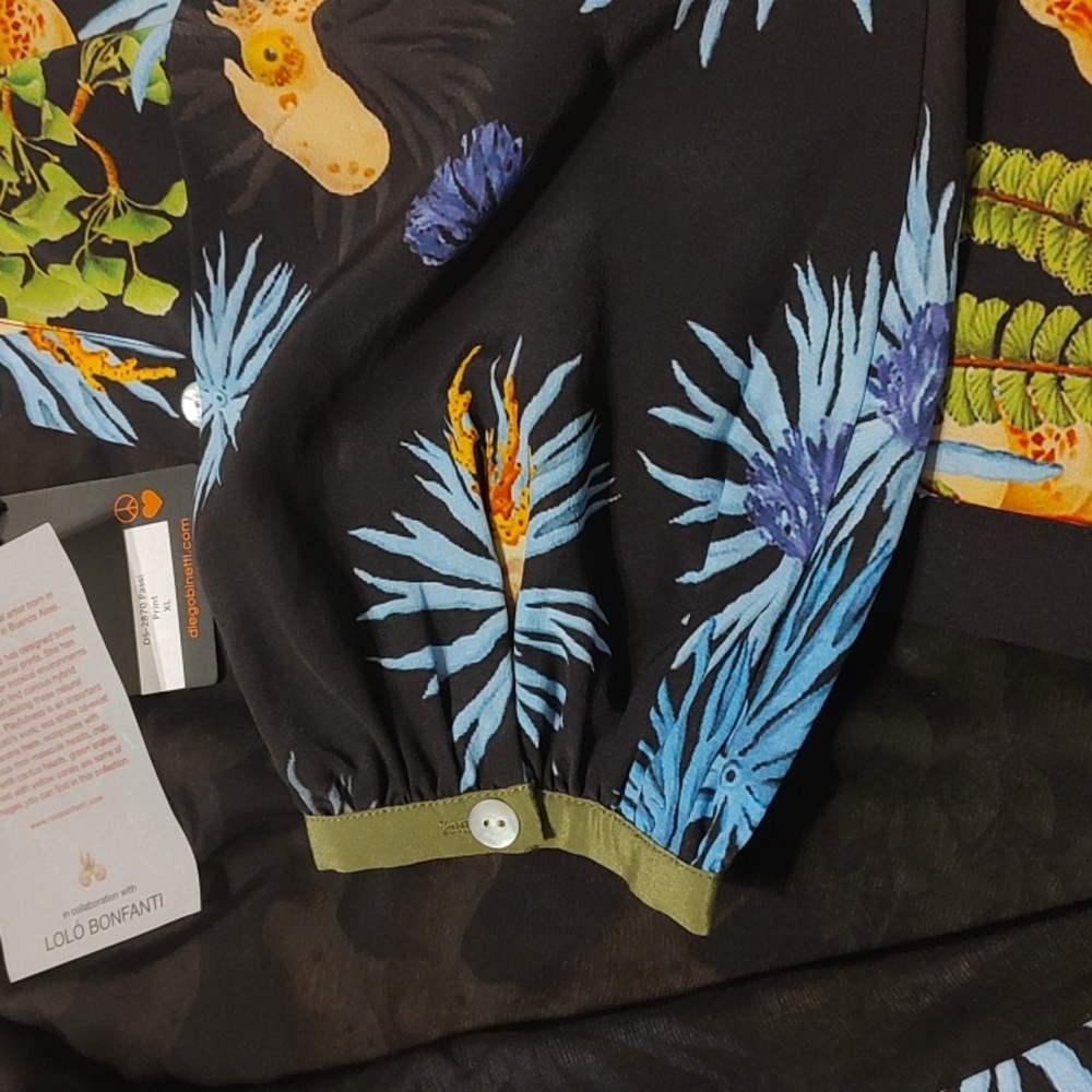 Love Benetti silk NWT - Picture 8 of 12